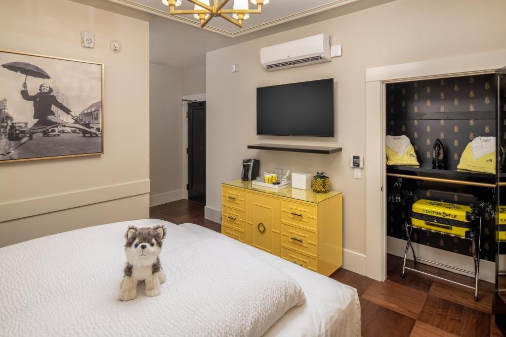 Staypineapple, An Elegant Hotel, Union Square